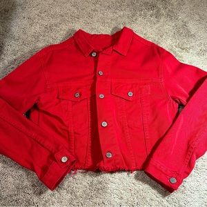 Red cropped denim jacket 😍